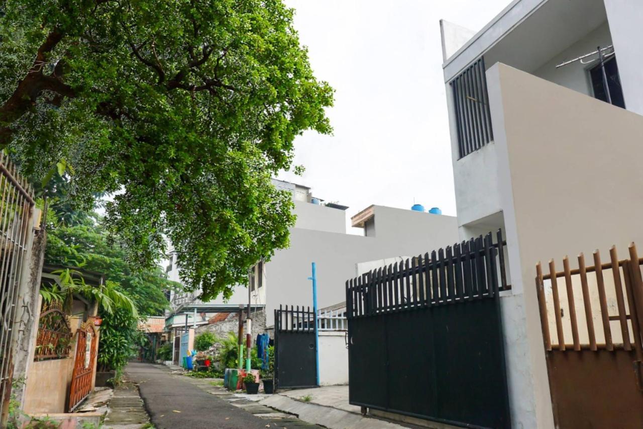 Super Oyo 91074 Stariez Senen Syariah Hotel Jakarta Eksteriør billede