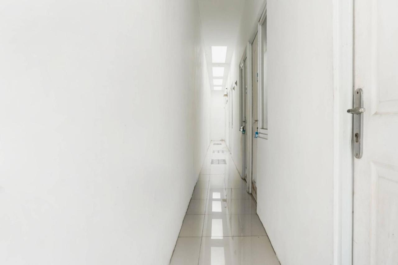 Super Oyo 91074 Stariez Senen Syariah Hotel Jakarta Eksteriør billede