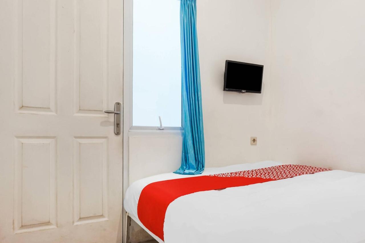 Super Oyo 91074 Stariez Senen Syariah Hotel Jakarta Eksteriør billede