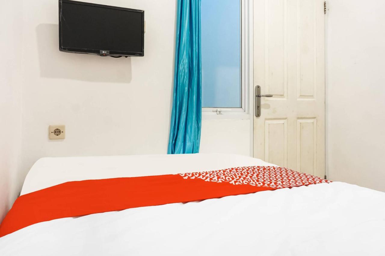 Super Oyo 91074 Stariez Senen Syariah Hotel Jakarta Eksteriør billede